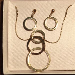 Gold Tone Earrings & Necklace Set